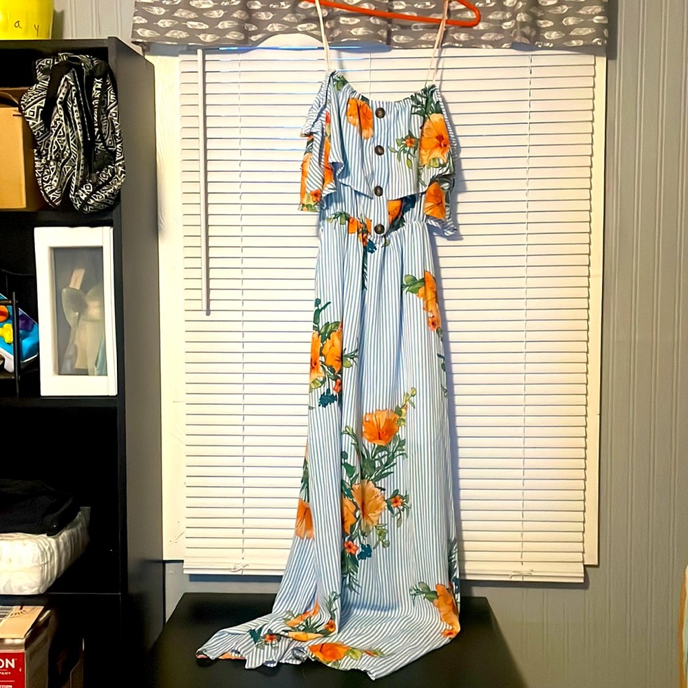 Miley and Molly size medium maxi dress